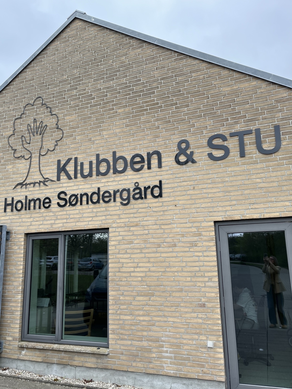 Facaden på Klubben & STU Holme Søndergård